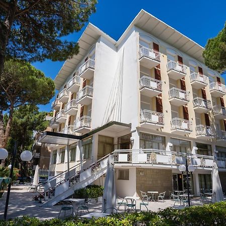 Hotel Happy Milano Marittima Buitenkant foto