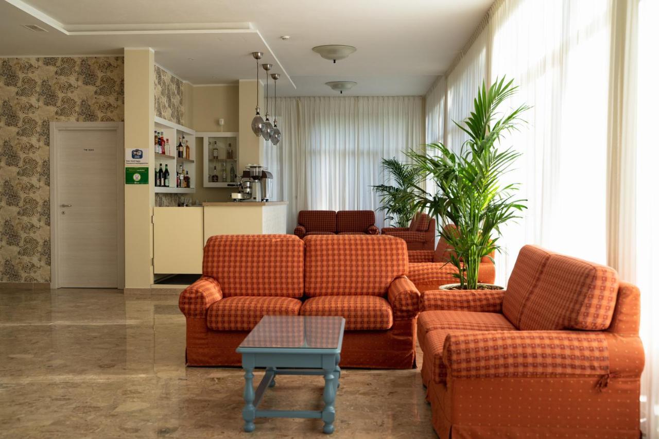 Hotel Happy Milano Marittima Buitenkant foto